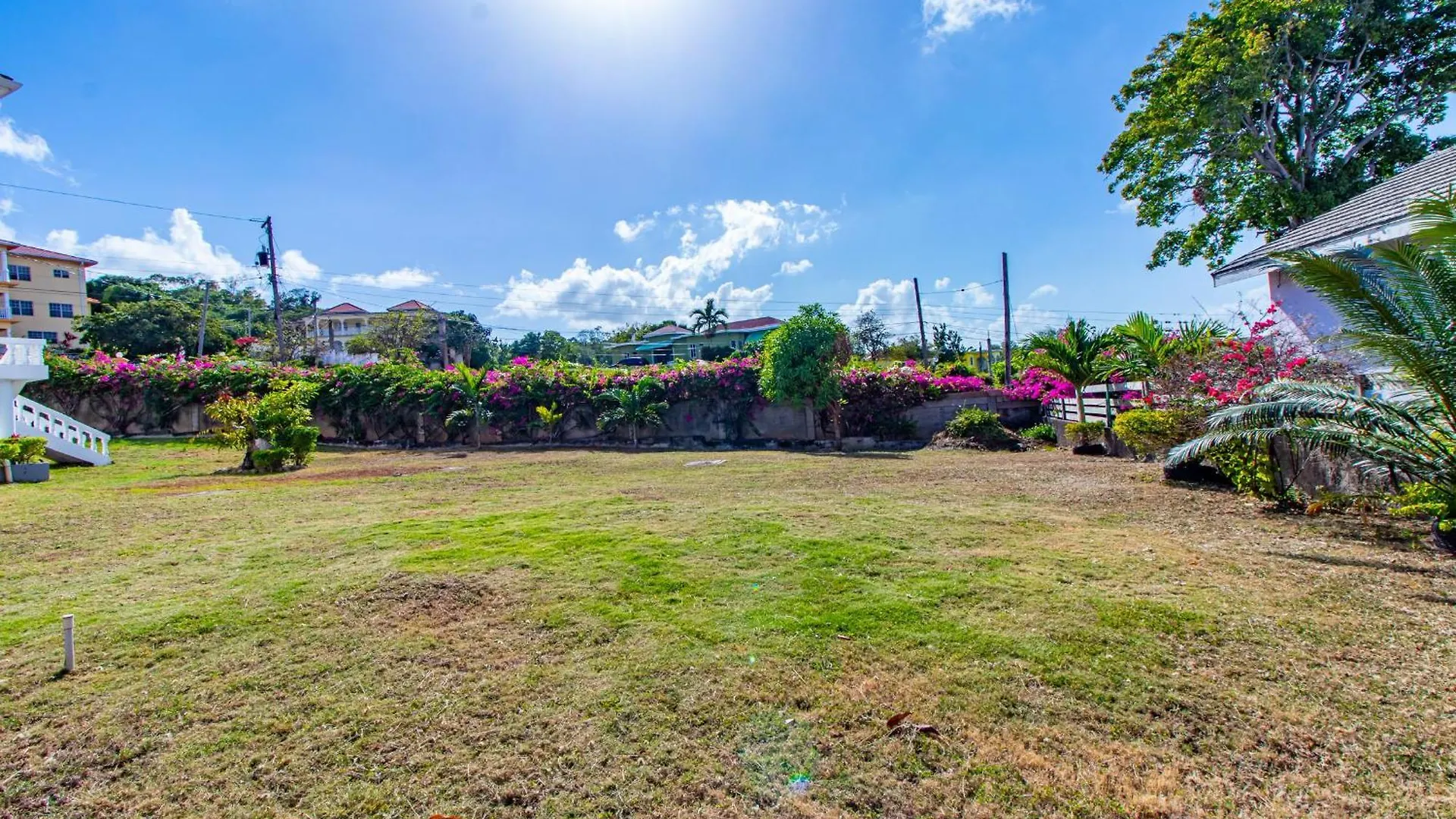 Villa Amore Jamaica - Between Montego Bay & Ochi Rios Includes Cook Discovery Bay